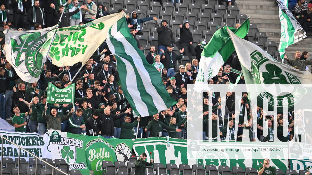 Fussball - Saison 2026 2027 - 2. Fussball - Bundesliga - 07. Spieltag: Hertha BSC Berlin - SpVgg Greuther Fürth ( Kleeblatt ) - Sportfoto Zink - - DFL regulations prohibit any use of photographs as image sequences and or quasi-video - only for editorial use - Greutherfürthfans Fans Fanblock Kleeblattfans
