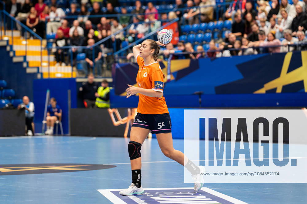 HSG Blomberg-Lippe (GER) vs. Odense Handbold (DEN), Handball, EHF Champions League Women, Gruppenphase, 11.10.2026, Saision 2026 2027, Lemgo Helene Gigstad Fauske (Odense Handbold, 08) beim Spielaufbau Lemgo Phoenix Contact Arena Deutschland
