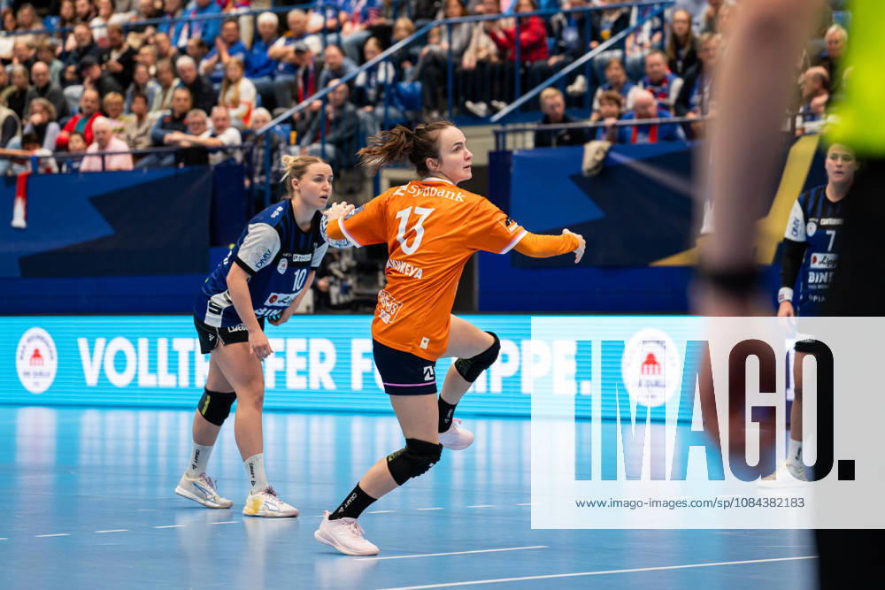 HSG Blomberg-Lippe (GER) vs. Odense Handbold (DEN), Handball, EHF Champions League Women, Gruppenphase, 11.10.2026, Saision 2026 2027, Lemgo Anna Vyakhireva (Odense Handbold, 13) bei einem 7-Meter Wurf Lemgo Phoenix Contact Arena Deutschland