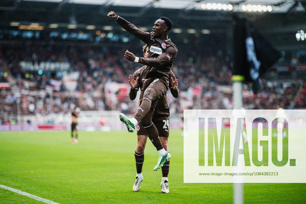 2. Bundesliga: FC St. Pauli vs. Karlsruher SC, 11.10.2026 TOR, JUBEL durch Abdoulie Ceesay (FC St. Pauli, 9) zum 1:0; Fußball, 2. Bundesliga, 7. Spieltag: FC St. Pauli vs. Karlsruher SC am 11.10.2026 im Millerntor-Stadion, Hamburg DFL REGULATIONS PROHIBIT ANY USE OF PHOTOGRAPHS AS IMAGE SEQUENCES AND OR QUASI-VIDEO.