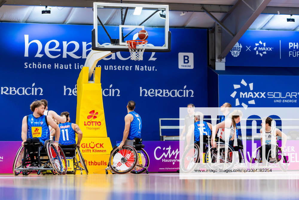 GER, Rollstuhlbasketball, Maenner Frauen, Saison 26 27, Funke Cup, Hauptrunde, Thuringia Bulls - Spinto Muensterland Vahid Gholamazad (Thuringia Bulls), Jordi Ruiz Jordan (Thuringia Bulls), Joakim Linden (Thuringia Bulls) 99189 Elxleben Fit-In Freizeitanlage Sporthal Thueringen Deutschland