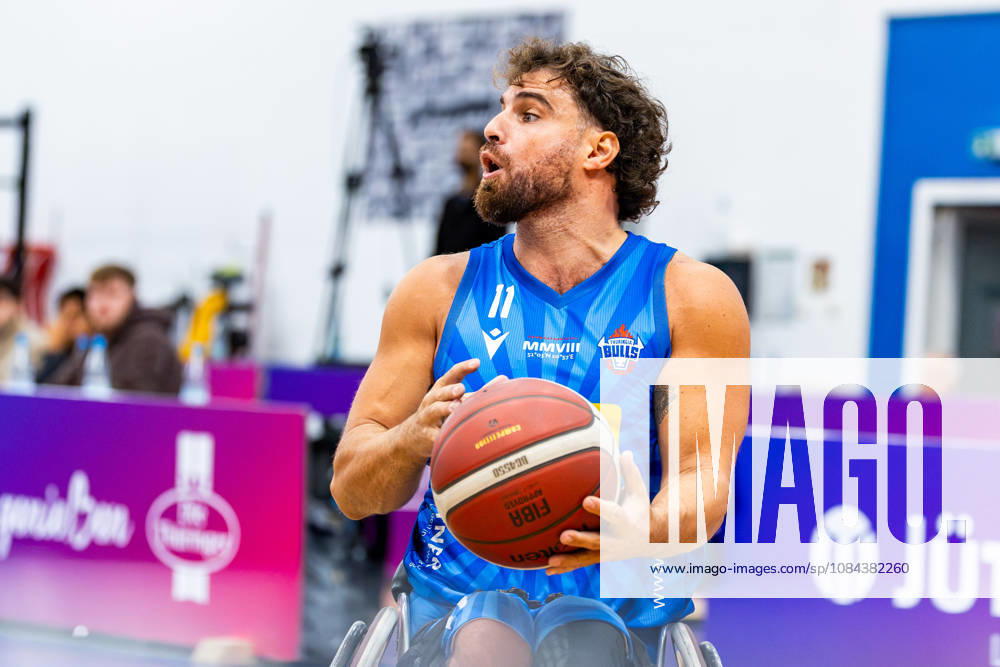 GER, Rollstuhlbasketball, Maenner Frauen, Saison 26 27, Funke Cup, Hauptrunde, Thuringia Bulls - Spinto Muensterland Jordi Ruiz Jordan (Thuringia Bulls) 99189 Elxleben Fit-In Freizeitanlage Sporthal Thueringen Deutschland