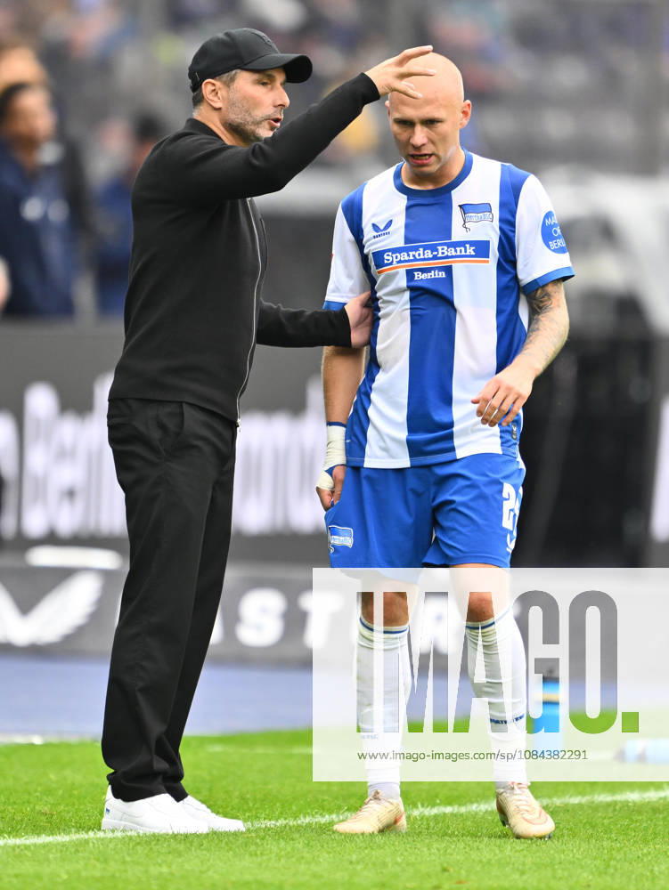 Fussball - Saison 2026 2027 - 2. Fussball - Bundesliga - 07. Spieltag: Hertha BSC Berlin - SpVgg Greuther Fürth ( Kleeblatt ) - Sportfoto Zink - - DFL regulations prohibit any use of photographs as image sequences and or quasi-video - only for editorial use - Stefan Leitl (Trainer, Hertha BSC ) Dagur Thorsteinsson Jon (23, Hertha BSC )
