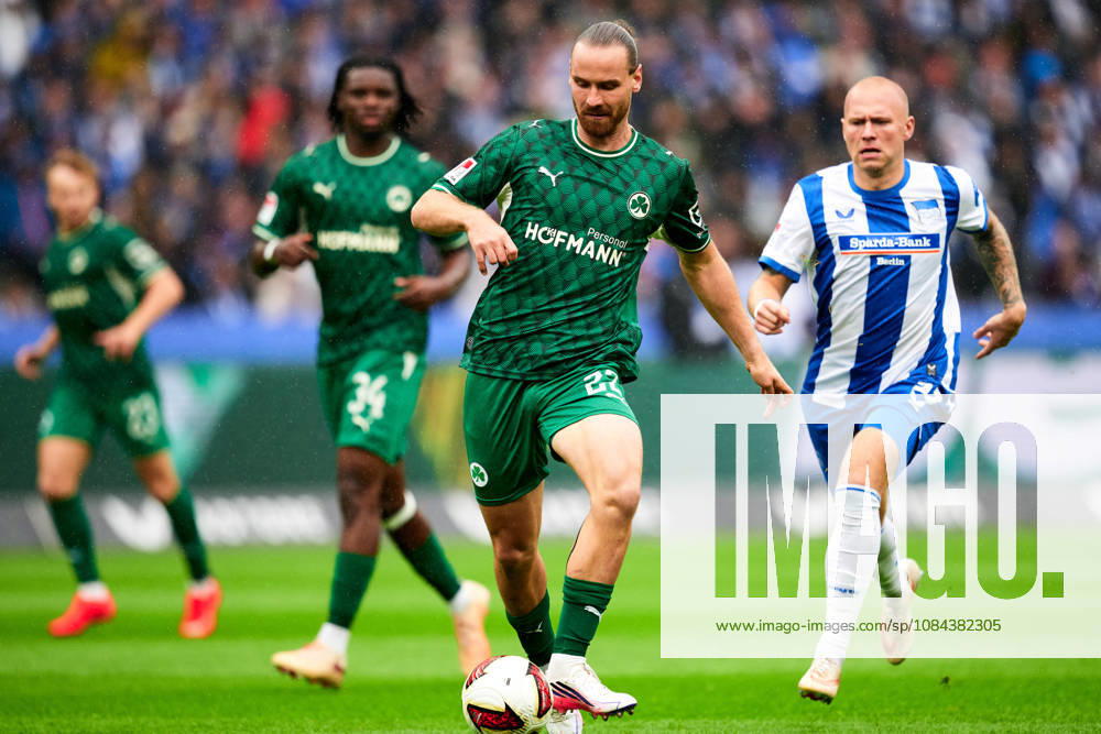 Jannis Heuer (Greuther Fuerth, 22), GER, Hertha BSC vs. SPVGG Greuther Fuerth, 2. Bundesliga, Saison 2026 27, 07. Spieltag, 11.10.2026 (DFL REGULATIONS PROHIBIT ANY USE OF PHOTOGRAPHS AS IMAGE SEQUENCES AND OR QUASI - VIDEO). GER, Hertha BSC vs. SPVGG Greuther Fuerth, 2. Bundesliga, Saison 2026 27, 07. Spieltag, 11.10.2026 Berlin
