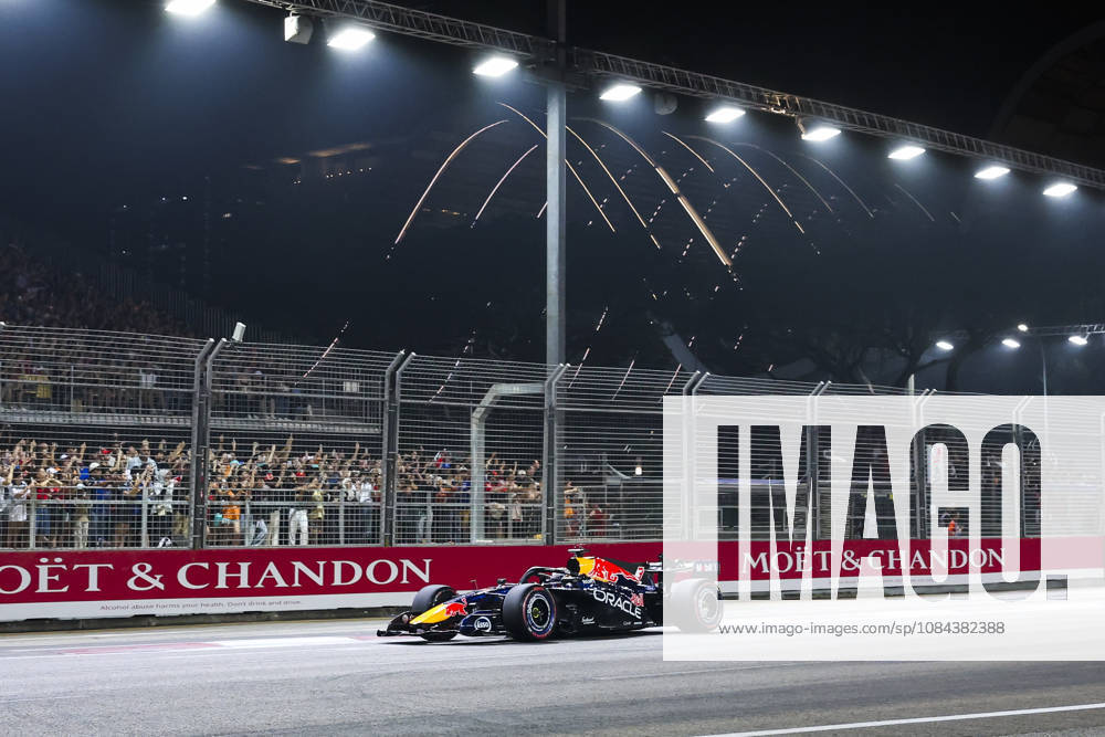 F1 - SINGAPORE GRAND PRIX 2026 03 VERSTAPPEN Max (nld), Red Bull Racing Ford RB22, action during the 2026 Formula 1 Singapore Grand Prix, 17th round of the 2026 Formula One World Championship, WM, Weltmeisterschaft from October 9 to 11, 2026 on the Marina Bay Street Circuit, in Singapore, Singapore - SingaporeSingapore