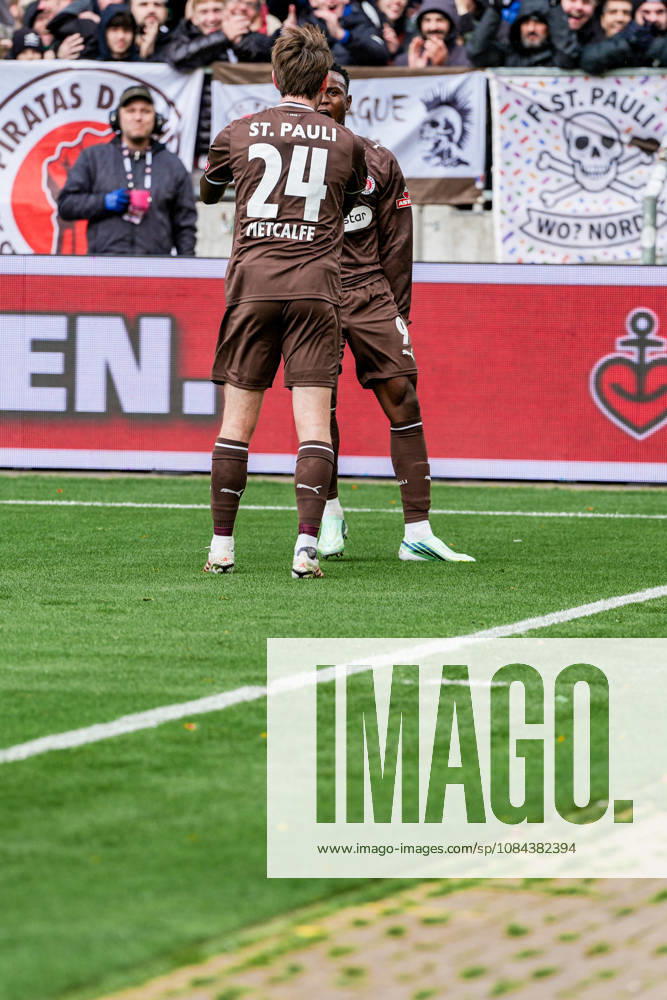 Deutschland: Fußball 2. Bundesliga 2026 27, 7. Spieltag FC St. Pauli vs Karlsruher SC Millerntor-Stadion (Hamburg St. Pauli): 1:0 für Fc St. Pauli durch Abdoulie Ceesay (FC St. Pauli, 9), Connor Metcalfe (FC St. Pauli, 24)