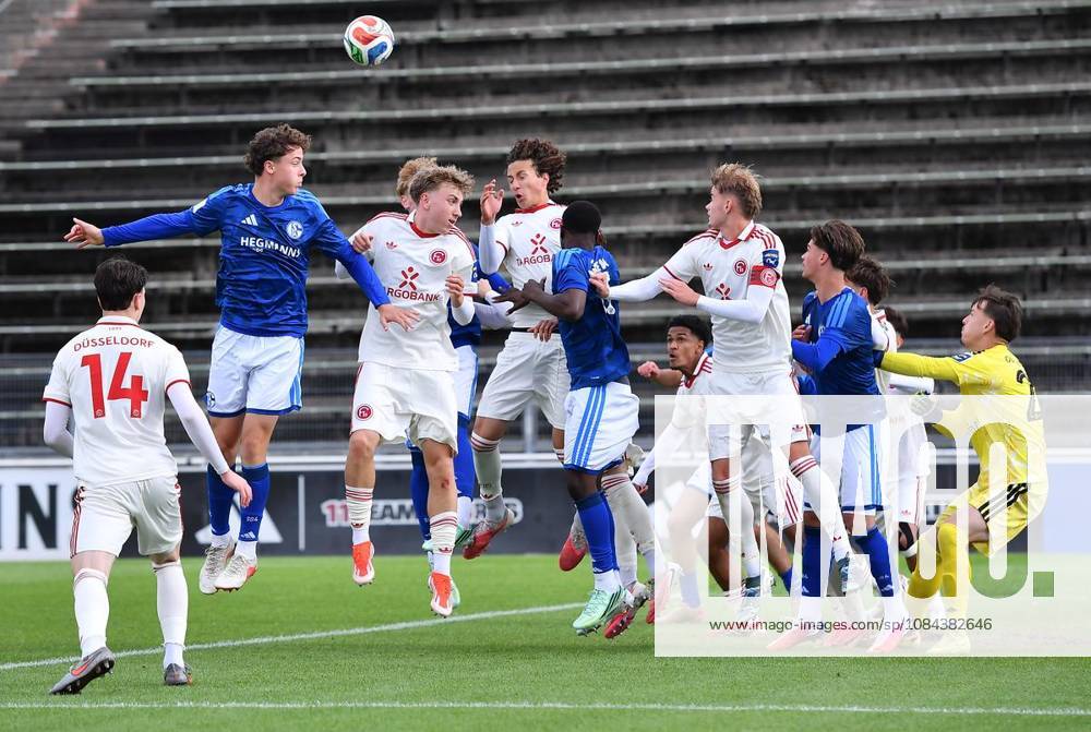 Fußball U19 DFB-Nachwuchsliga - Vorrunde Gruppe H 7.SPIELTAG: Schalke 04 U19 - Fortuna Düsseldorf U19 am 11.10.2026 im Parkstadion in Gelsenkirchen Spielszene Deutschland Nordrhein-Westfalen Gelsenkirchen