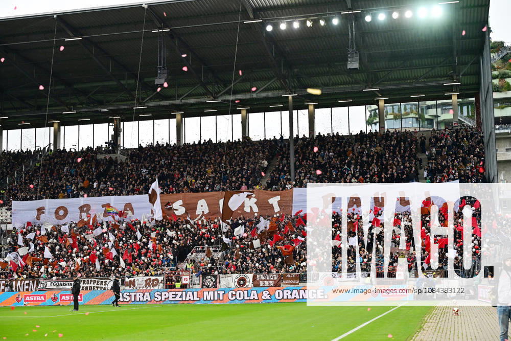 GER Fußball, Männer, 2.BL, Spieltag 5, Saison 2026 2027, Hamburg, FC St. Pauli vs Karlsruher SC Feature Fanblock von Pauli DFB DFL regulations prohibit any use of photographs as image sequences and or quasi-video) Hamburg Millerntorstadion Hamburg Deutschland