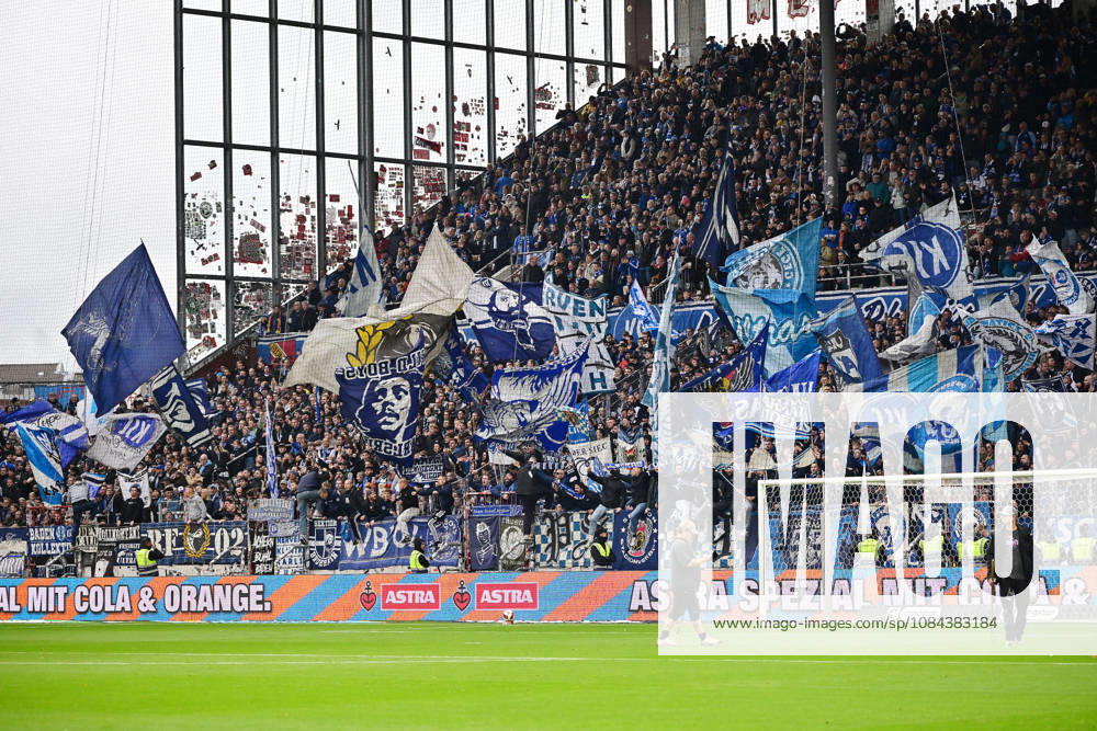 GER Fußball, Männer, 2.BL, Spieltag 5, Saison 2026 2027, Hamburg, FC St. Pauli vs Karlsruher SC Feature Fanblock von Karlsruhe DFB DFL regulations prohibit any use of photographs as image sequences and or quasi-video) Hamburg Millerntorstadion Hamburg Deutschland