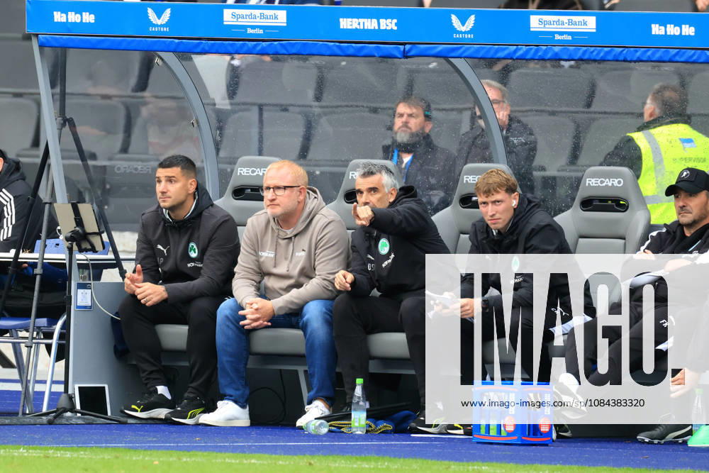 DEU GER, Fussball , 2.Fussballbundesliga , Spieltag, Saison 2026 2027, Berliner Olympiastadion, Hertha BSC vs. Greuther Fuerth Trainer Heiko Vogel ( Greuther Fuerth ), 2. Liga: DFB DFL regulations prohibit any use of photographs as image sequences and or quasi-video) nordphoto GmbH Engler Berlin Berliner Olympiastadion Berlin Deutschland