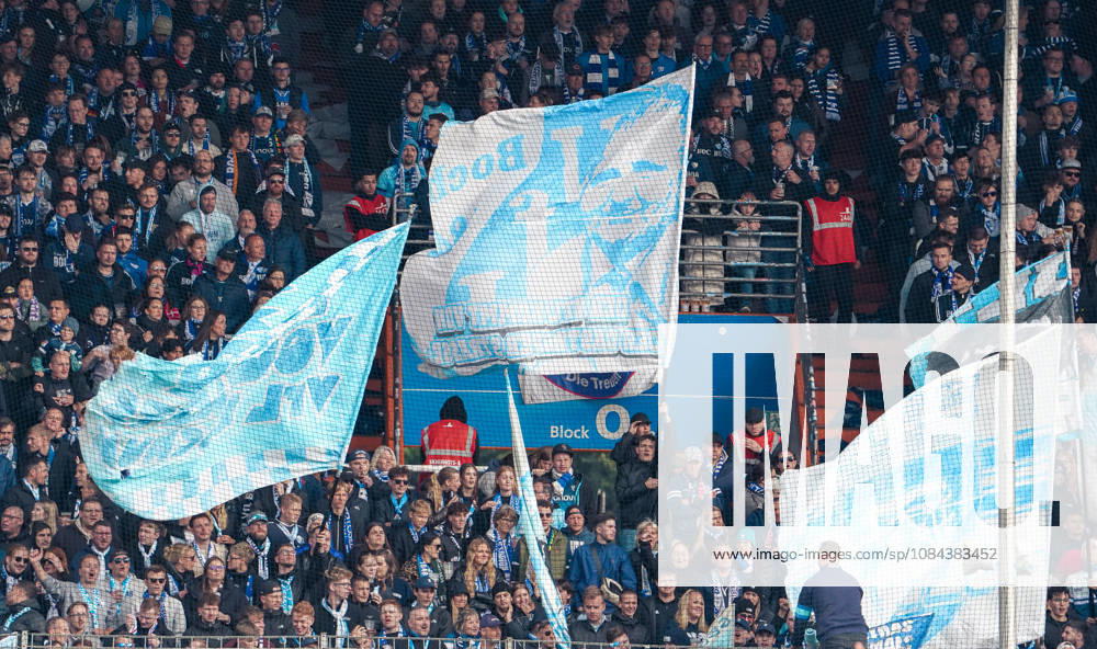 Deutschland: Fussball 2.Bundesliga 2026 2027, 7. Spieltag - VfL Bochum vs Arminia Bielefeld - Vonovia Ruhrstadion (Bochum): Zuschauer, Fans, Tribüne...horeographie, Fanchoreo, Bochum Vonovia Ruhrstadion Deutschland