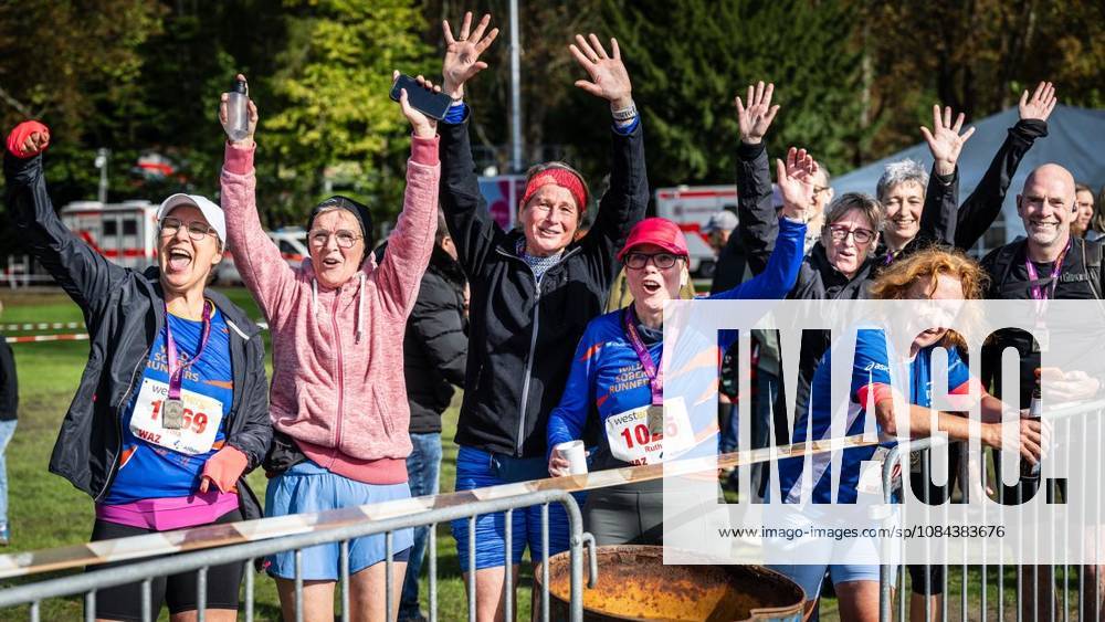 Rund 1800 Läufer begeben sich am Sonntagmorgen, 11.10.2026, im Rahmenprogramm des Mararthons am Baldeneysee auf eine gut 18 Kilometer lange Seerunde. Deutschland NRW Essen