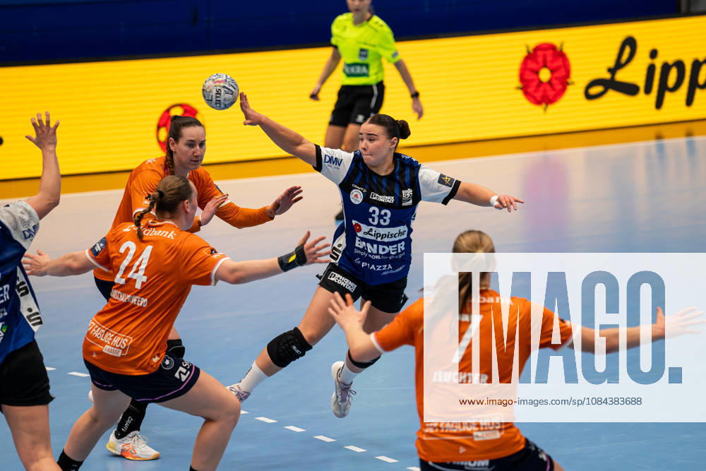 HSG Blomberg-Lippe (GER) vs. Odense Handbold (DEN), Handball, EHF Champions League Women, Gruppenphase, 11.10.2026, Saision 2026 2027, Lemgo Elin Magnusdottir (HSG Blomberg-Lippe, 33) im Angriff Lemgo Phoenix Contact Arena Deutschland