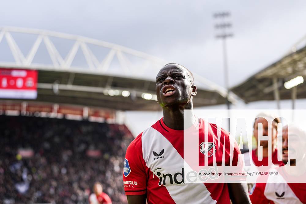 UTRECHT - Yoann Cathline of FC Utrecht celebrates the 1-0 during the Dutch Eredivisie match between FC Utrecht and Willem II at Galgenwaard Stadium on October 11, 2026, in Utrecht, the Netherlands. TOBIAS KLEUVER ANP Eredivisie 2026 27 ANPxSportx IVx 572125176 originalFilename: 572125176