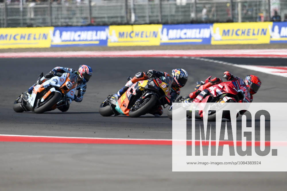 (261011) -- LOMBOK, Oct. 11, 2026 -- Ducati Lenovo Team s Marc Marquez (front R) of Spain races during the MotoGP Grand Prix of Indonesia at Mandalika International circuit in Lombok, Indonesia, Oct. 11, 2026. ) (SP)INDONESIA-LOMBOK-MOTOGP-MANDALIKA INTERNATIONAL CIRCUIT-RACE Zulkarnain