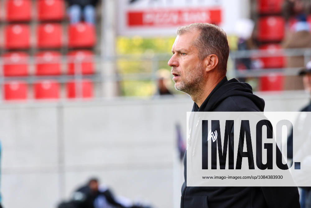 Auch fuer Trainer Jochen Seitz (Cheftrainer SV Wehen Wiesbaden) der erste Tag fuer Wiesbaden an der Aussenlinie beim Spiel FC Ingolstadt 04 gegen SV Wehen Wiesbaden am 11.10.2026, DFB regulations prohibit any use of photographs as image sequences and or quasi-video. GER, Fussball, 3. Liga, Spieltag 8, FC Ingolstadt 04 gegen SV Wehen Wiesbaden, 11.10.2026, Audi Sportpark Ingolstadt