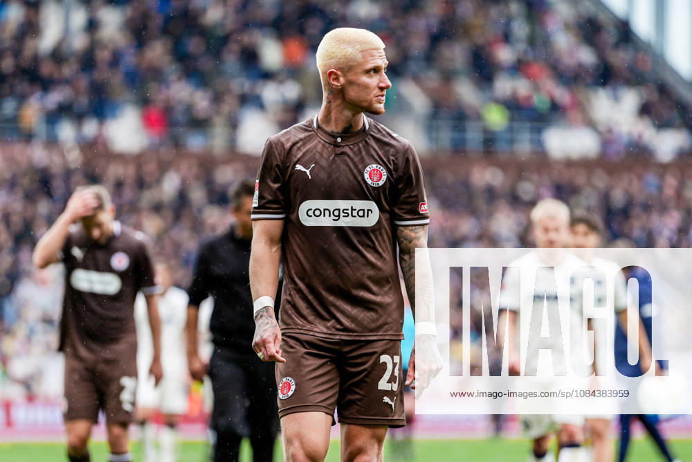 Deutschland: Fußball 2. Bundesliga 2026 27, 7. Spieltag FC St. Pauli vs Karlsruher SC Millerntor-Stadion (Hamburg St. Pauli): Louis Oppie (FC St. Pauli, 23)