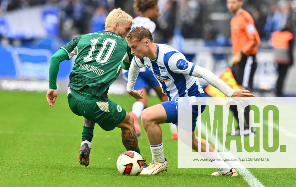Fussball - Saison 2026 2027 - 2. Fussball - Bundesliga - 07. Spieltag: Hertha BSC Berlin - SpVgg Greuther Fürth ( Kleeblatt ) - Sportfoto Zink - - DFL regulations prohibit any use of photographs as image sequences and or quasi-video - only for editorial use - Ole Pohlmann (10, SpVgg Greuther Fürth ) Julian Eitschberger (2, Hertha BSC )