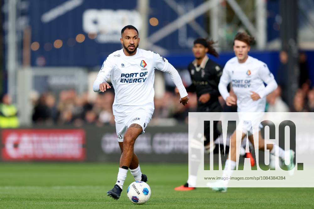 VELSEN - Marvin Peersman of Telstar during the Dutch Eredivisie match between Telstar and ADO Den Haag at the BUKO Stadium on October 11, 2026 in Velsen, the Netherlands. SONNY LENSEN ANP Eredivisie 2026 27 ANPxSportx IVx 572125637 originalFilename: 572125637