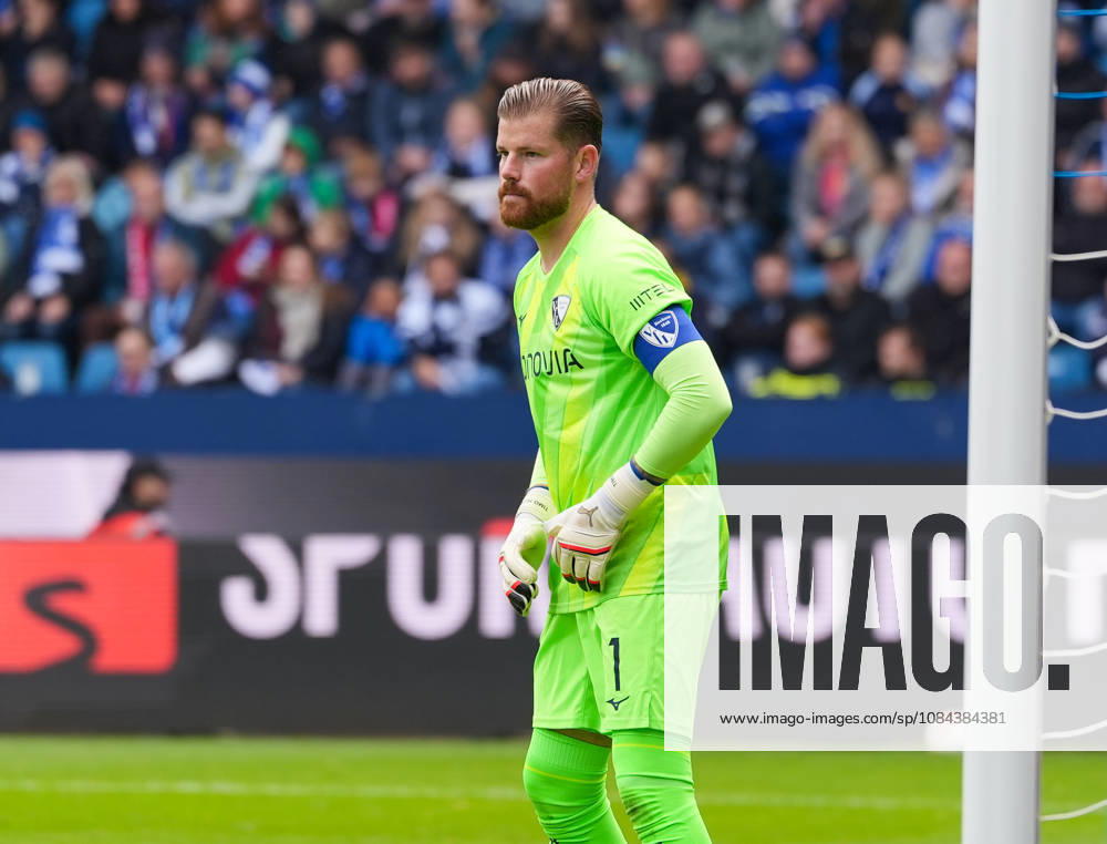 Timo Horn (VfL Bochum 1848, 1) GER, VfL Bochum 1848 vs DSC Arminia Bielefeld, 2. Bundesliga, 7. Spieltag, Saison 2026-27, Vonovia Ruhrstadion, Bochum, 11.10.2026 DFL REGULATIONS PROHIBIT ANY USE OF PHOTOGRAPHS AS IMAGE SEQUENCES AND OR QUASI-VIDEO VfL Bochum 1848 vs DSC Arminia Bielefeld, 2. Bundesliga, 7. Spieltag, Saison 2026-27, 11.10.2026 Bochum