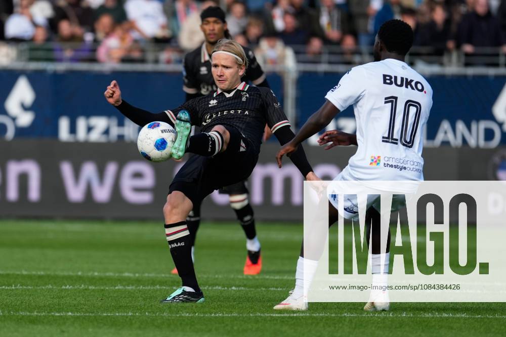 , BUKO Stadion , season 2026 2027 , Dutch Eredivisie football , match between Telstar and ADO Den Haag , Picture shows ADO Den Haag player Matěj Šin and Telstar player Tyrone Owusu Telstar - ADO x208165118x
