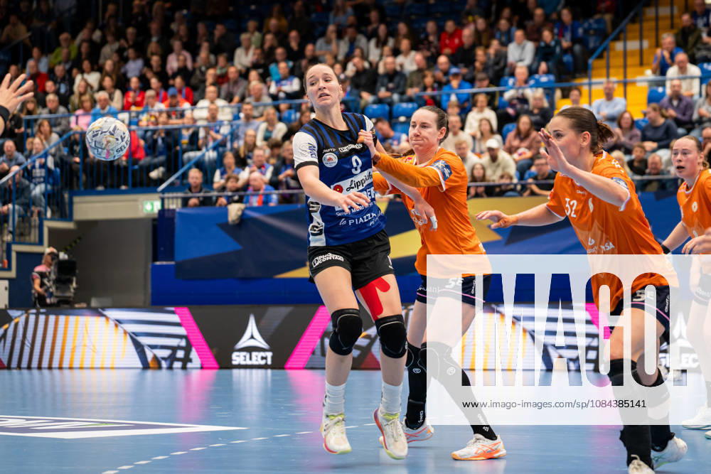 HSG Blomberg-Lippe (GER) vs. Odense Handbold (DEN), Handball, EHF Champions League Women, Gruppenphase, 11.10.2026, Saision 2026 2027, Lemgo Nieke Kuehne (HSG Blomberg-Lippe, 09) im Angriff Lemgo Phoenix Contact Arena Deutschland