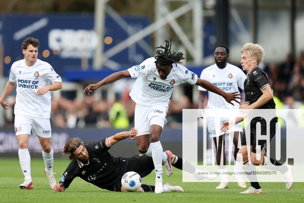 VELSEN - (lr) Pascal Mulder of ADO Den Haag, Jelani Seedorf of Telstar during the Dutch Eredivisie match between Telstar and ADO Den Haag at the BUKO Stadium on October 11, 2026 in Velsen, the Netherlands. SONNY LENSEN ANP Eredivisie 2026 27 ANPxSportx IVx 572127940 originalFilename: 572127940