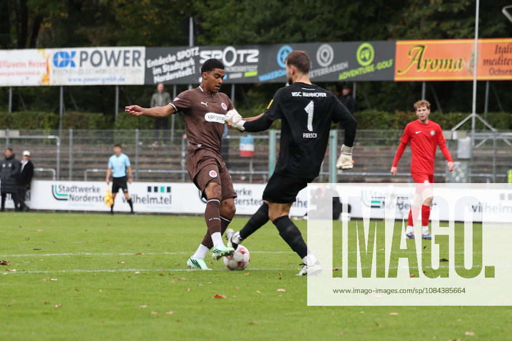 Fußball I Herren I Saison 2026 2027 I Regionalliga Nord I 13.Spieltag I FC St.Pauli II - HSC Hannover I 11.10.2026 Jack Wardius (19, FC St.Pauli II) Bastian Fielsch (1, HSC Hannover) Norderstedt Edmund Plambeck Stadion Schleswig-Holstein Deutschland