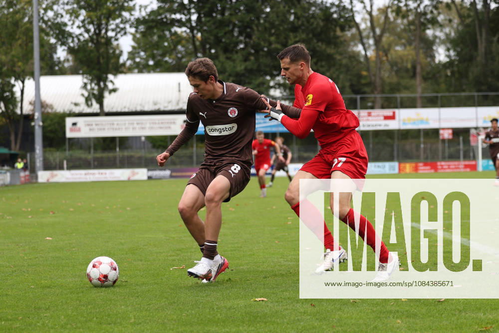 Fußball I Herren I Saison 2026 2027 I Regionalliga Nord I 13.Spieltag I FC St.Pauli II - HSC Hannover I 11.10.2026 Mats Herrmann (8, FC St.Pauli II) Finn Straube (27, HSC Hannover) Norderstedt Edmund Plambeck Stadion Schleswig-Holstein Deutschland
