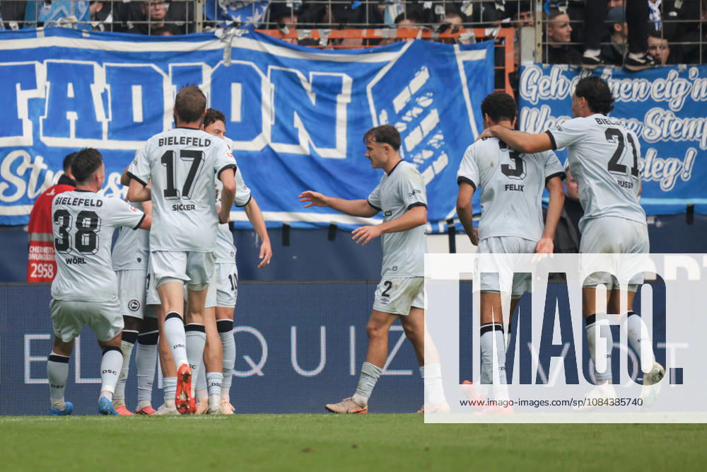 Fussball 2.Bundesliga, VfL Bochum - Arminia Bielefeld v.l. Tor, Benjamin Boakye zum 0:1 (Arminia Bielefeld) Bochum
