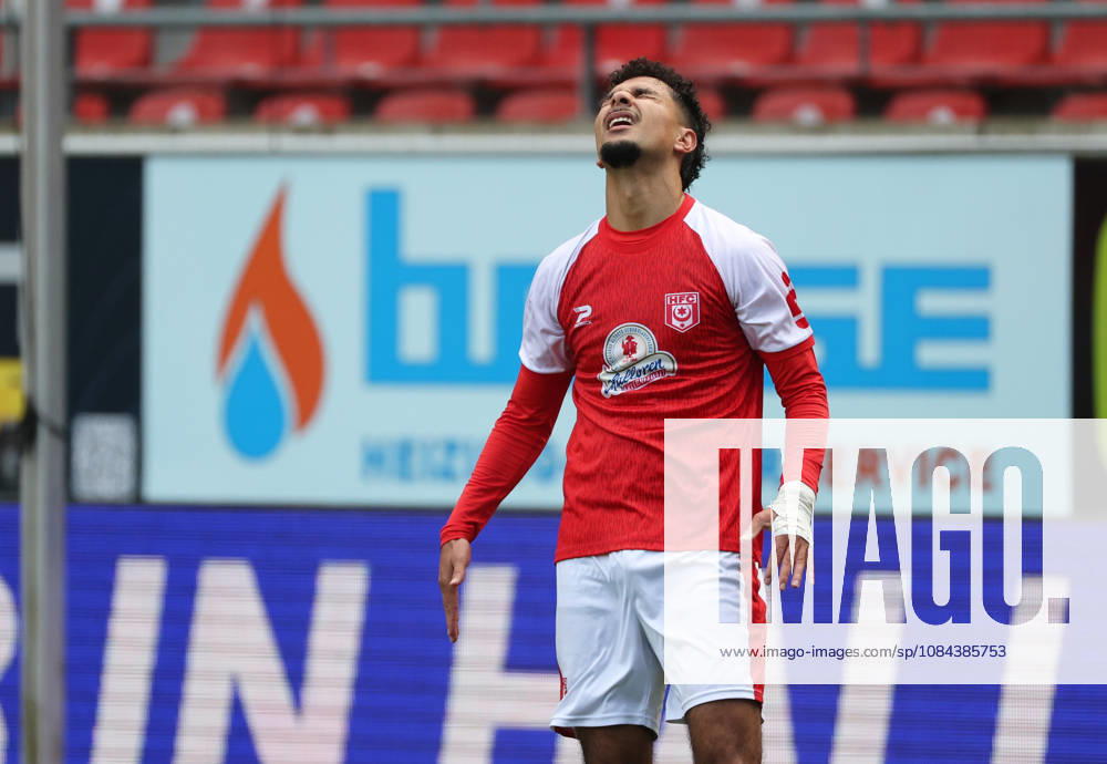 Halle Saale Sachsen Anhalt Leuna Chemie Stadion Fußball Hallescher FC Halle HFC Regionalliga Nordost 4. Liga Männer Saison 2026 2027 12. Spieltag HFC- RSV Eintracht Osman Atilgan (Hallescher FC)
