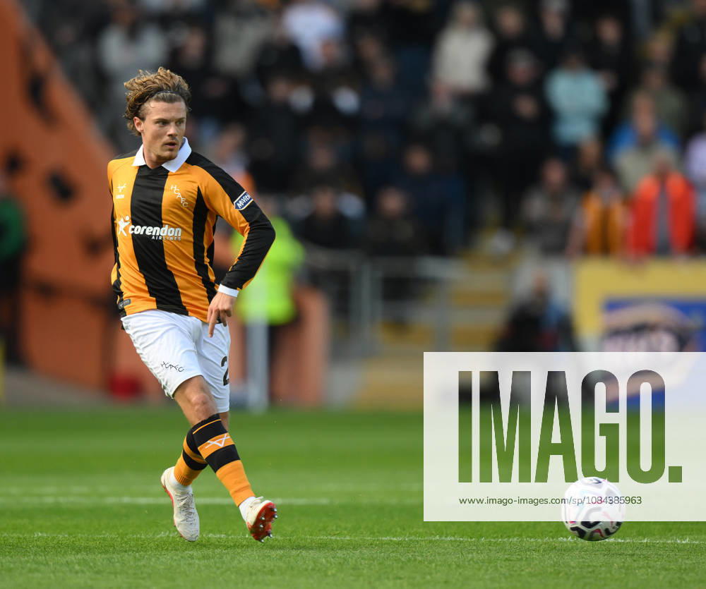 Hull City v Everton Premier League Hull City s Regan Slater during the Premier League match at the MKM Stadium, Hull 11 10 2026 UK Newspapers OUT