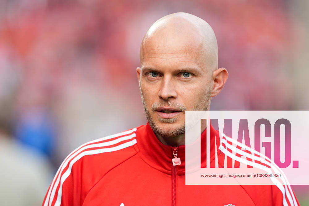 Herren, Fußball, 1.Bundesliga, 1.FC Köln - Borussia Mönchengladbach, Saison 2026 2027, RheinEnergieSTADION: Rene Wagner (Cheftrainer 1.FC Köln) DFB regulations prohibit any use of photographs as image sequences and or quasi-video.