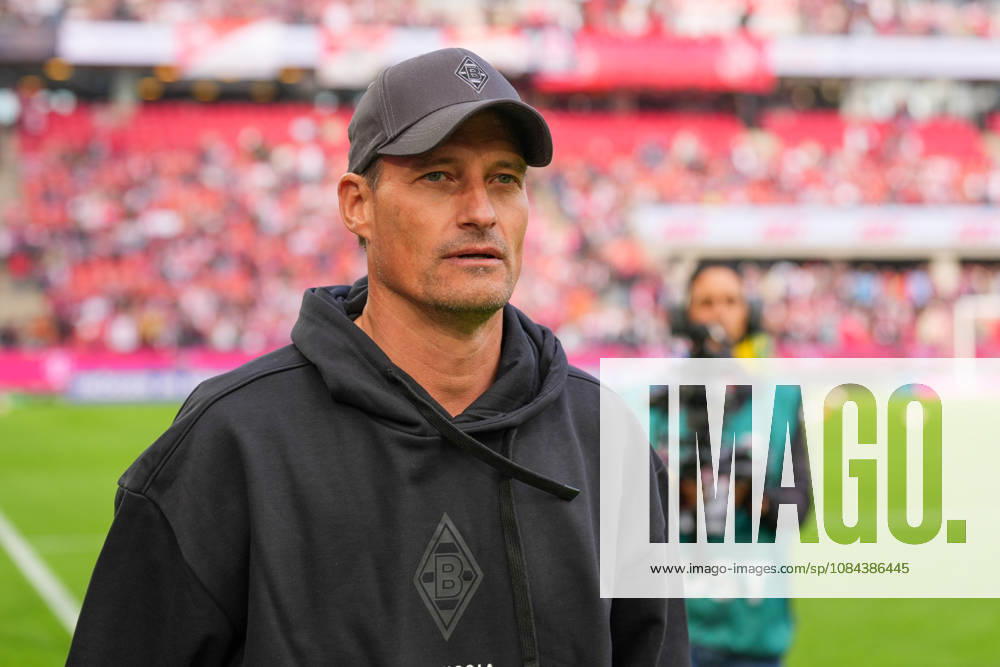 Herren, Fußball, 1.Bundesliga, 1.FC Köln - Borussia Mönchengladbach, Saison 2026 2027, RheinEnergieSTADION: Alexander Blessin (Cheftrainer Borussia Moenchengladbach) DFB regulations prohibit any use of photographs as image sequences and or quasi-video.