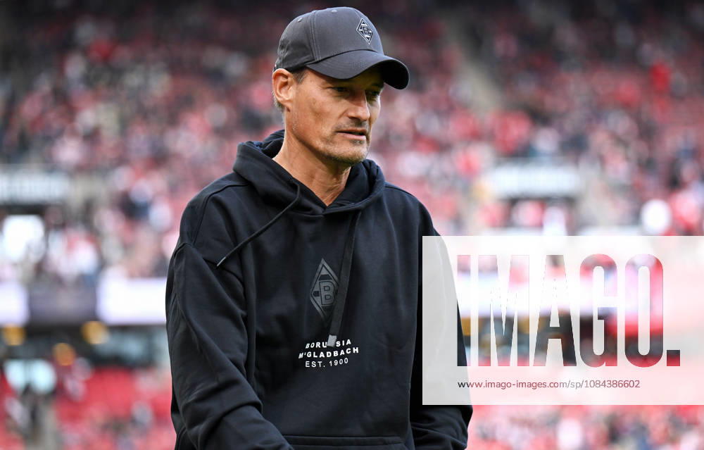 Cologne, Germany, 1. Bundesliga, Matchday 5, Rhein-Energie-Stadium Cologne, 1. FC Köln vs Bor. Mönchengladbach; Headcoach Alexander Blessin (BMG).
