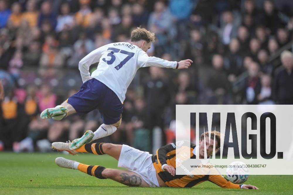 Premier League: Hull City v Everton James Garner of Everton is tackled by Regan Slater of Hull City during the Premier League match Hull City vs Everton at MKM Stadium, Hull, United Kingdom on 11 October 2026 (Photo by Maynard Manyowa News Images) Hull MKM Stadium East Riding of Yorkshire United Kingdom
