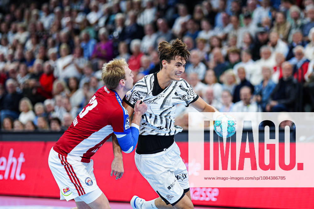 Einar Olafsson (Handball Club Hamburg, 23), Julian Köster (THW Kiel, 07) GER, THW Kiel vs. Handball Club Hamburg, Handball, 1. Bundesliga, Spieltag 8, Saison 2026 2027, 11.10.2026 GER, THW Kiel vs. Handball Club Hamburg, Handball, 1. Bundesliga, Spieltag 8, Saison 2026 2027, 11.10.2026 Kiel