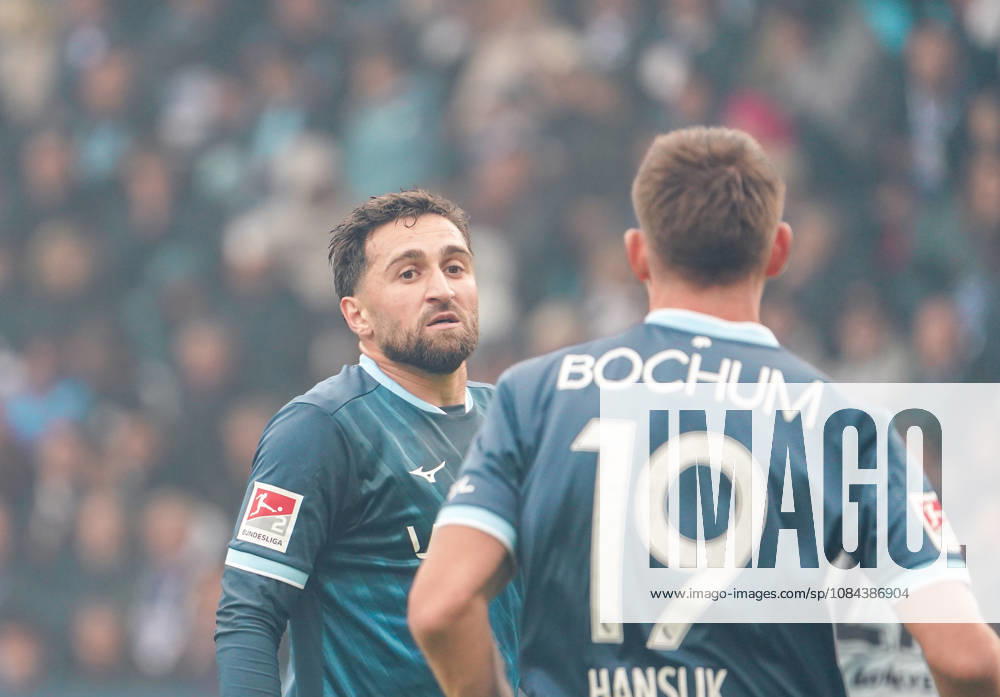 Deutschland: Fussball 2.Bundesliga 2026 2027, 7. Spieltag - VfL Bochum vs Arminia Bielefeld - Vonovia Ruhrstadion (Bochum): Geste, Gestik, Emotion Berkan Taz (VfL Bochum, 10) Daniel Hanslik (VfL Bochum, 19) Bochum Vonovia Ruhrstadion Deutschland