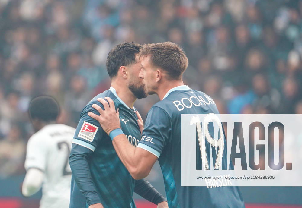 Deutschland: Fussball 2.Bundesliga 2026 2027, 7. Spieltag - VfL Bochum vs Arminia Bielefeld - Vonovia Ruhrstadion (Bochum): Geste, Gestik, Emotion Berkan Taz (VfL Bochum, 10) Daniel Hanslik (VfL Bochum, 19) Bochum Vonovia Ruhrstadion Deutschland