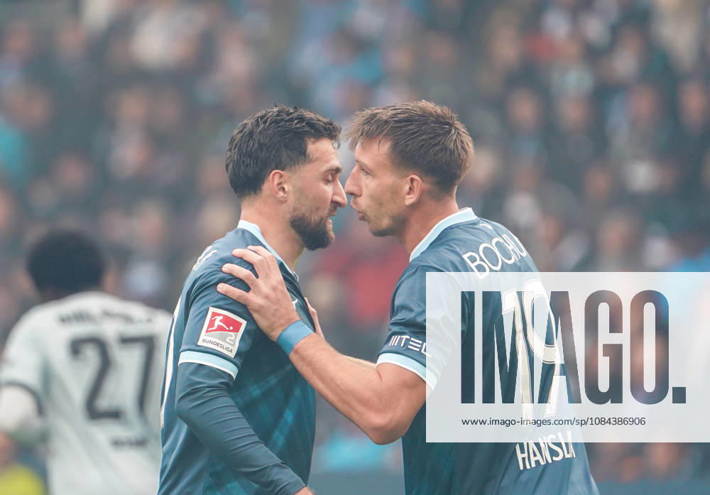 Deutschland: Fussball 2.Bundesliga 2026 2027, 7. Spieltag - VfL Bochum vs Arminia Bielefeld - Vonovia Ruhrstadion (Bochum): Geste, Gestik, Emotion Berkan Taz (VfL Bochum, 10) Daniel Hanslik (VfL Bochum, 19) Bochum Vonovia Ruhrstadion Deutschland