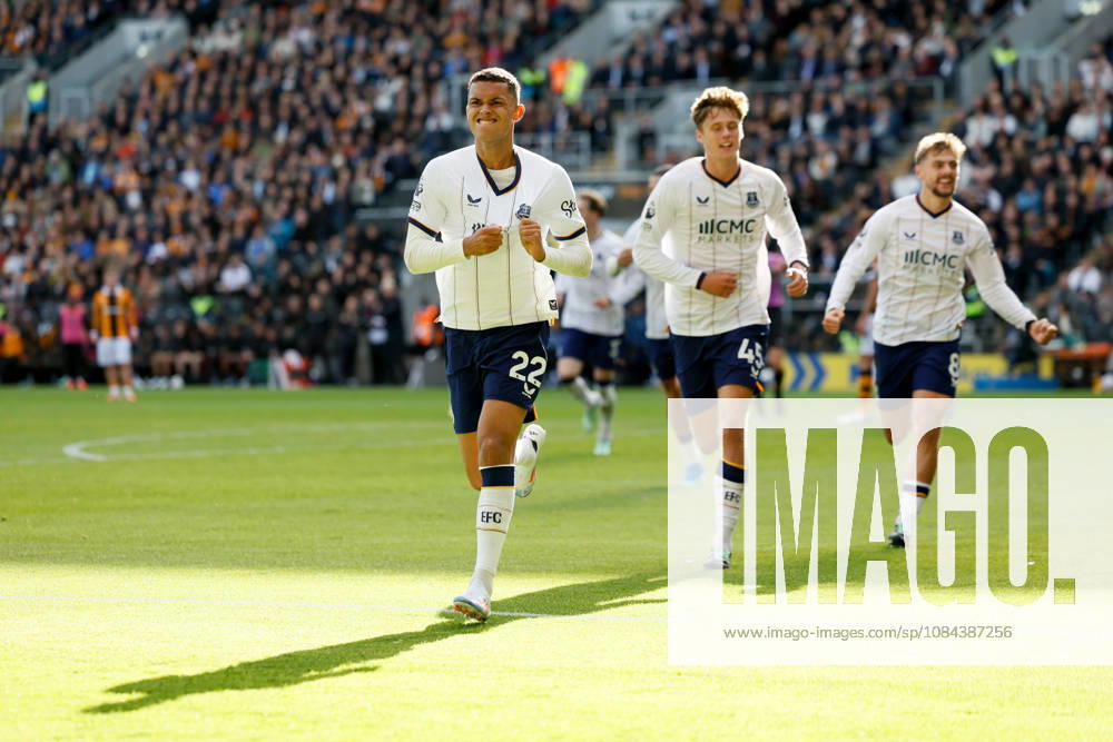 Hull City v Everton - Premier League 2026 27 Brennan Johnson of Everton celebrates 1st goal that was later disallowed during the Premier League 2026 27 match between Hull City and Everton at MKM Stadium on October 11, 2026 in Hull, United Kingdom. WARNING! This Photograph May Only Be Used For Newspaper And Or Magazine Editorial Purposes. May Not Be Used For Publications Involving 1 player, 1 Club Or 1 Competition Without Written Authorisation From Football DataCo Ltd. For Any Queries, Please Contact Football DataCo Ltd on +44 (0) 207 864 9121 Hull MKM Stadium England United Kingdom