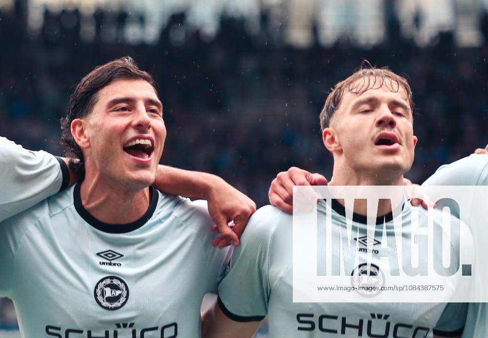 Deutschland: Fussball 2.Bundesliga 2026 2027, 7. Spieltag - VfL Bochum vs Arminia Bielefeld - Vonovia Ruhrstadion (Bochum): Siegesjubel Stefano Russo (Arminia Bielefeld, 21) Bochum Vonovia Ruhrstadion Deutschland