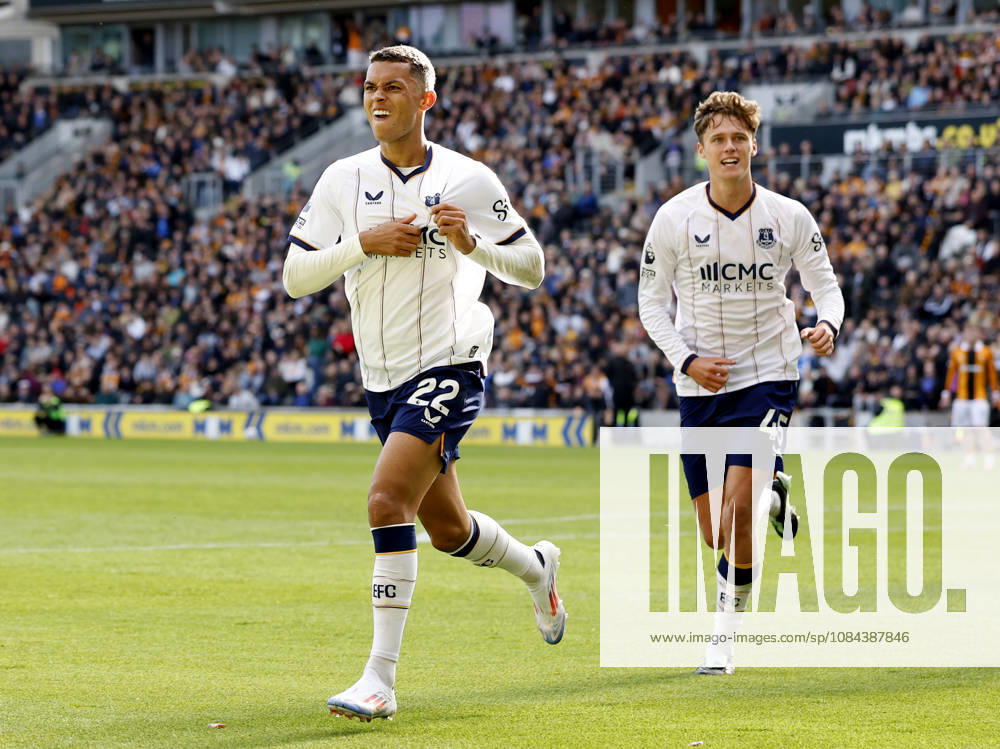 Kingston upon Hull, England, 11th October 2026. Brennan Johnson of Everton celebrates scoring before it is ruled out for offside during the Hull City vs Everton Premier League match at the MKM Stadium, Kingston upon Hull. Picture credit should read: Cody Froggatt Sportimage . SPI_030_CF_HULL_CITY_EVERTON SPI-5062-0031