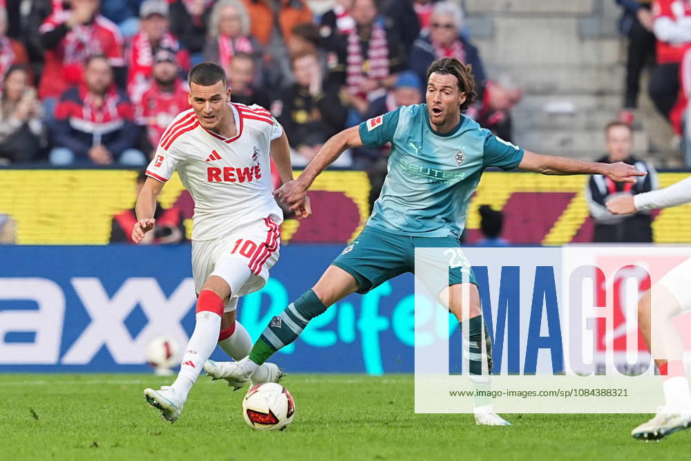 Herren, Fußball, 1.Bundesliga, 1.FC Köln - Borussia Mönchengladbach, Saison 2026 2027, RheinEnergieSTADION: Said El Mala (1.FC Köln, 10) im Zweikampf gegen Joe Scally (Borussia Moenchengladbach, 29) DFB regulations prohibit any use of photographs as image sequences and or quasi-video.