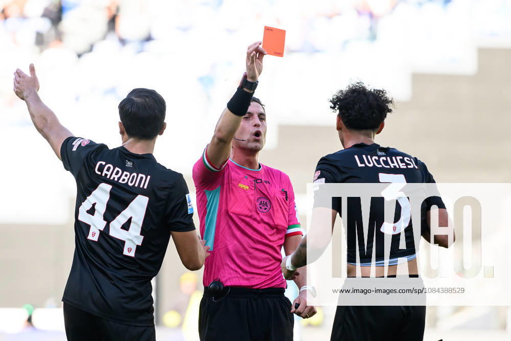 Referee Giuseppe Collu shows a red card to Lorenzo Lucchesi of AC Monza during the Serie A 2026 2027 football match between SS Lazio and AC Monza at Stadio Olimpico in Rome (Italy), October 11, 2026. AndreaxStaccioli