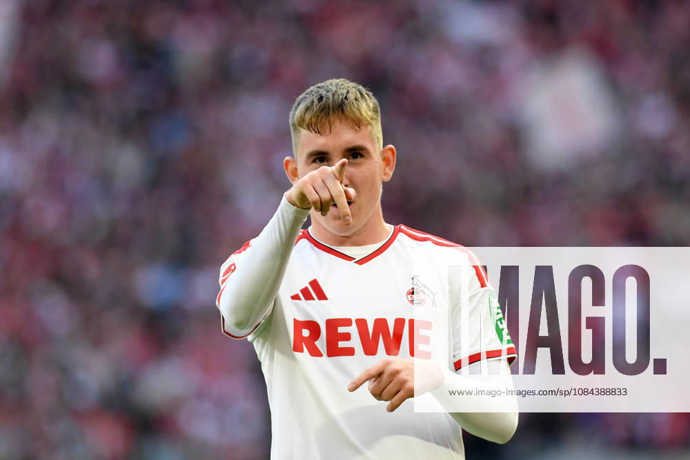 Isak Johannesson (1. FC Koeln) Torjubel, jubelt nach seinem Treffer zum 1:0 waehrend des Spiels der 1. Bundesliga zwischen 1. FC Koeln und Borussia Moenchengladbach, RheinEnergieStadion am 11. October 2026 in Koeln, Deutschland. (Foto von Ralf Treese DeFodi Images) +++ Isak Johannesson (1. FC Koeln) celebrates after scoring his teams first goal during the Bundesliga match between 1. FC Koeln and Borussia Moenchengladbach at RheinEnergieStadion on October 11, 2026 in Cologne, Germany. (Photo by Ralf Treese DeFodi Images) DFB DFL REGULATIONS PROHIBIT ANY USE OF PHOTOGRAPHS AS IMAGE SEQUENCES AND OR QUASI-VIDEO. (Photo by Ralf Treese DeFodi Images) -