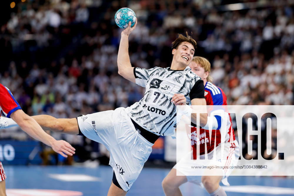 - Handball, 1. Bundesliga 2026 27, THW Kiel - Handball Club Hamburg: Julian Köster (THW Kiel, 7), Martin Hovde (HC Hamburg, 81)