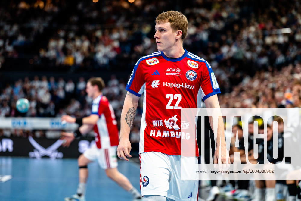 Handball Opel HBL, THW Kiel - Handball Club Hamburg v.l. Noah Beyer (Handball Club Hamburg, 22) Portrait, Portraet, Einzelbild Kiel