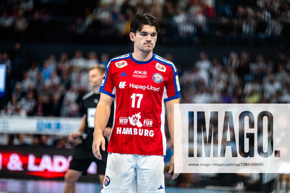 Handball Opel HBL, THW Kiel - Handball Club Hamburg v.l. Kaj Geenen (Handball Club Hamburg, 17) Portrait, Portraet, Einzelbild Kiel