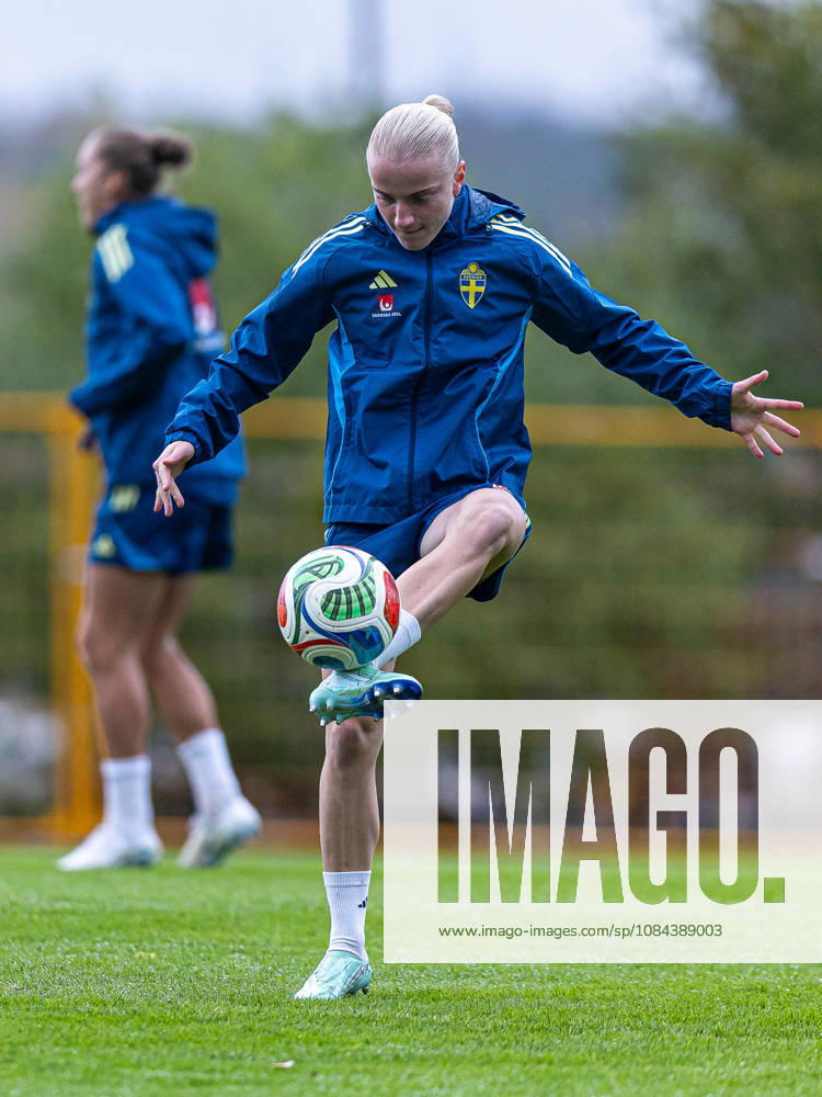 Anna Sandberg of Sweden during a training session on October 11, 2026 in Stockholm. Photo: Caisa Rasmussen BILDBYRAN COP 353 CR0079 fotboll football soccer fotball träning practice training sverige sweden dam bbeng